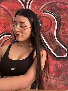 CatadeLuca online show from November 8, 7:45 pm