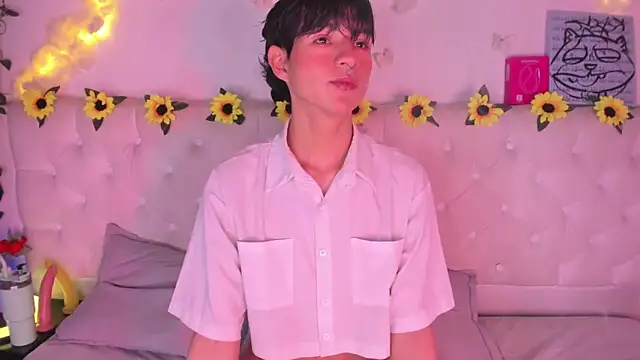 AleAurarashi online show from February 20, 4:42 am