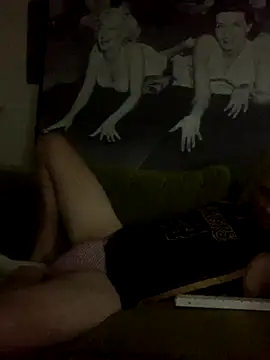 Snapshot of Hothotboyg chatting on September 9, 11:10 am Hothotboyg online show from September 9, 11:10 am