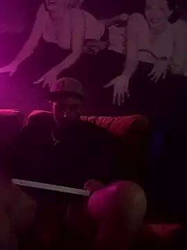 Snapshot of Hothotboyg chatting on January 18, 2:59 am Hothotboyg online show from January 18, 2:59 am