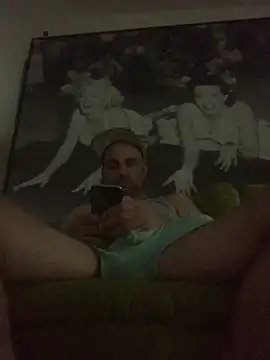 Snapshot of Hothotboyg chatting on March 19, 1:42 am Hothotboyg online show from March 19, 1:42 am