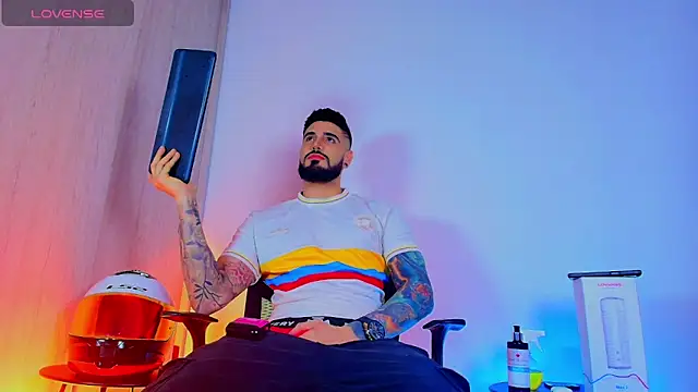 amodeus bael  online show from March 5, 11:01 pm