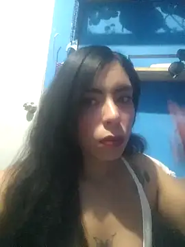 Snapshot of Apineapple07 chatting on July 13, 7:49 pm Apineapple07 online show from July 13, 7:49 pm