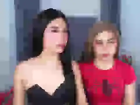 Snapshot of MaxCollins chatting on May 3, 1:11 am MaxCollins online show from May 3, 1:11 am