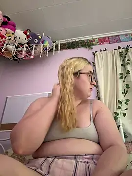 Snapshot of imawhorenslut19 chatting on June 6, 2:27 am imawhorenslut19 online show from June 6, 2:27 am