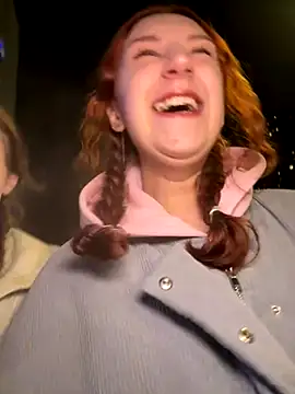 FroggyAnna online show from December 5, 6:48 pm