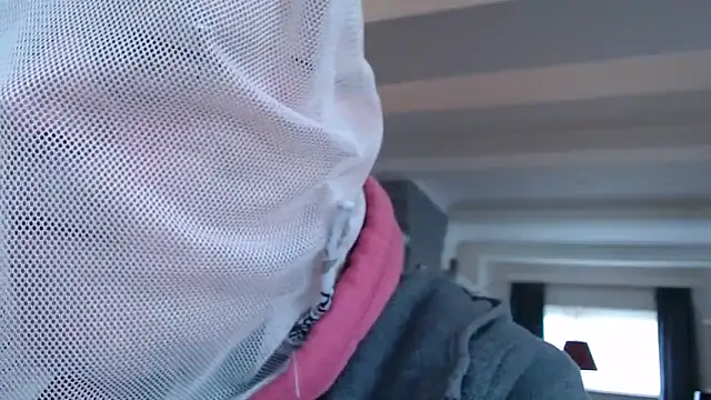 Snapshot of knodli chatting on February 14, 12:02 pm knodli online show from February 14, 12:02 pm