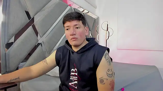 ZoeandEthan online show from October 11, 6:39 pm