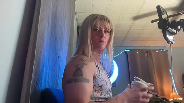lexibooty online show from October 23, 9:08 am