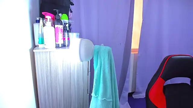 Snapshot of Luna_Analya chatting on April 28, 3:06 pm Luna Analya online show from April 28, 3:06 pm