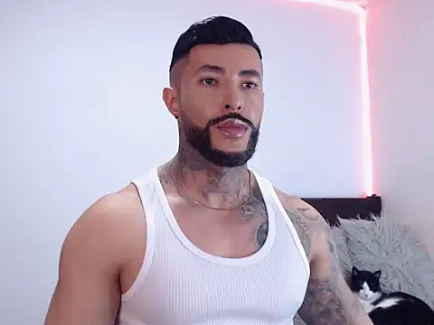 andrea de lucaa online show from November 21, 3:49 am