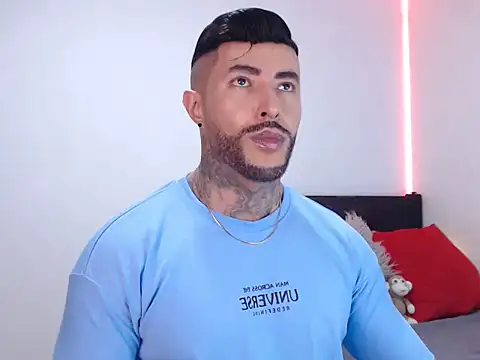 andrea de lucaa online show from November 26, 4:13 am