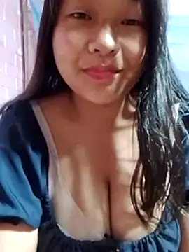 Snapshot of girl-babi chatting on June 26, 3:33 am girl-babi online show from June 26, 3:33 am