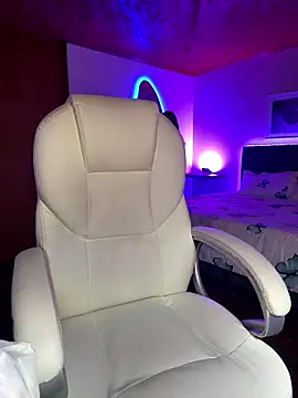 Isabella18 pink online show from January 10, 6:09 pm