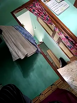 maddy3108 online show from December 15, 6:50 am