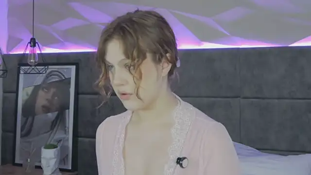Snapshot of CaitlinSugar chatting on May 22, 4:30 am CaitlinSugar online show from May 22, 4:30 am