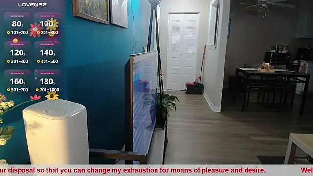 Snapshot of SHEILYN_ chatting on May 27, 3:36 am SHEILYN online show from May 27, 3:36 am