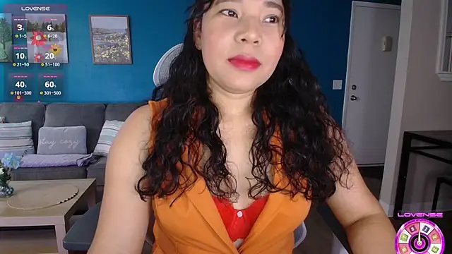 Snapshot of SHEILYN_ chatting on June 11, 5:49 am SHEILYN online show from June 11, 5:49 am