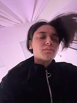 VioletAsh online show from January 18, 4:16 am