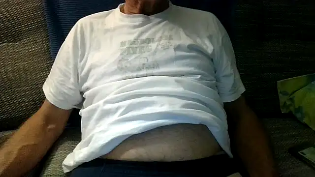 Snapshot of velikifant7 chatting on November 14, 5:11 pm velikifant7 online show from November 14, 5:11 pm