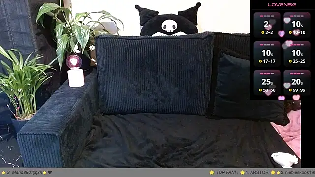   Leyla   online show from April 18, 6:01 pm