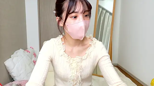 Snapshot of riri__nyan_o0 chatting on April 29, 5:11 am riri nyan o0 online show from April 29, 5:11 am