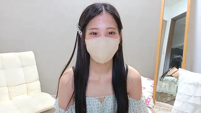 Snapshot of riri__nyan_o0 chatting on June 10, 11:42 am riri nyan o0 online show from June 10, 11:42 am