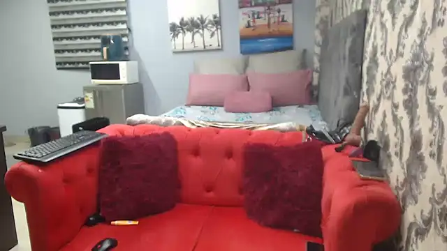Snapshot of SweetPortableAmber chatting on May 27, 2:47 pm SweetPortableAmber online show from May 27, 2:47 pm