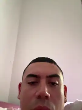 Snapshot of davidxxx099 chatting on September 28, 2:11 pm davidxxx099 online show from September 28, 2:11 pm