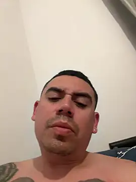 davidxxx099 online show from April 4, 6:00 am