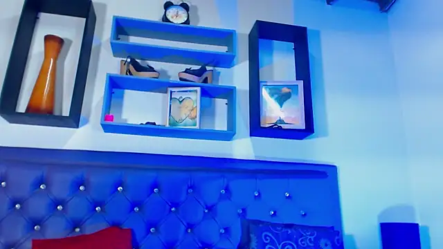 alejadolly online show from January 15, 8:23 pm