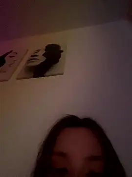 Lucy louras online show from January 15, 11:30 pm