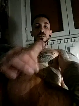 Snapshot of Robe420 chatting on April 18, 12:14 am Robe420 online show from April 18, 12:14 am