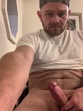 Snapshot of Allinside666 chatting on December 21, 11:12 pm Allinside666 online show from December 21, 11:12 pm