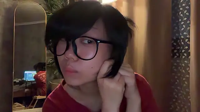  molly molly molly  online show from March 18, 4:54 pm