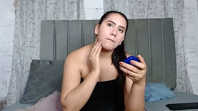 Snapshot of HOTEXTREMCOUPLE chatting on October 18, 3:53 am HOTEXTREMCOUPLE online show from October 18, 3:53 am