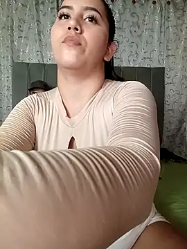 Snapshot of HOTEXTREMCOUPLE chatting on November 27, 3:19 am HOTEXTREMCOUPLE online show from November 27, 3:19 am