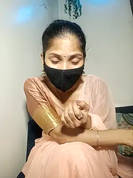 Snapshot of TheSassyGirl7 chatting on September 8, 5:01 pm TheSassyGirl7 online show from September 8, 5:01 pm