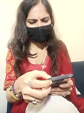 Snapshot of TheSassyGirl7 chatting on December 20, 7:10 pm TheSassyGirl7 online show from December 20, 7:10 pm