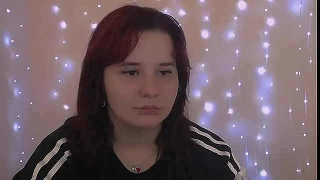 Snapshot of Mina_sky_ chatting on October 13, 9:53 am Mina sky  online show from October 13, 9:53 am