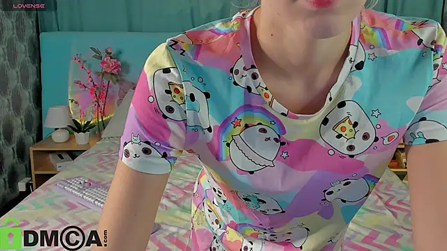 Aurora Bennet online show from November 3, 12:35 am