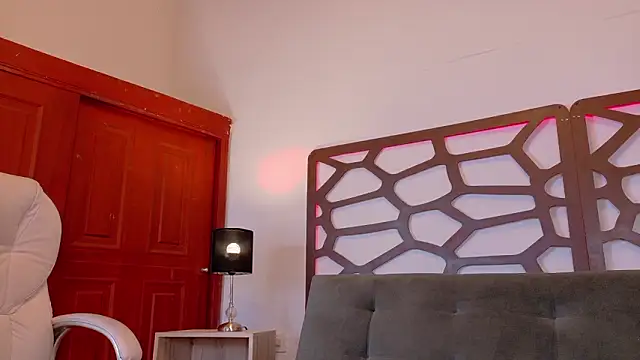 kloe bella online show from February 28, 12:39 pm