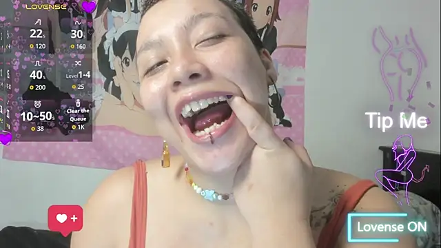 Snapshot of Cherry_vald chatting on June 11, 2:04 pm Cherry vald online show from June 11, 2:04 pm