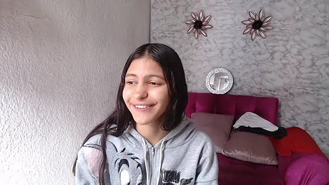 Snapshot of Evagirl69 chatting on July 1, 12:29 pm Evagirl69 online show from July 1, 12:29 pm