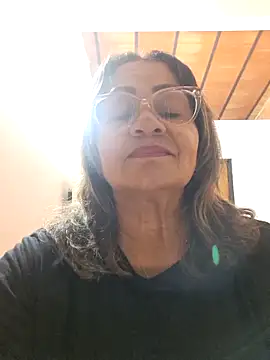 Vickysweeeettt online show from April 8, 2:00 am