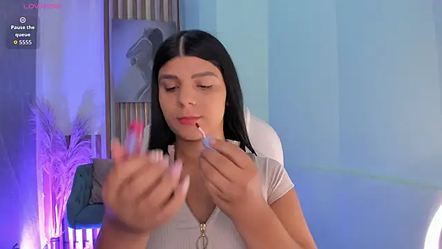 PauliinaBelle  online show from April 13, 1:16 pm