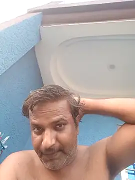 vardh033 online show from September 11, 12:38 pm