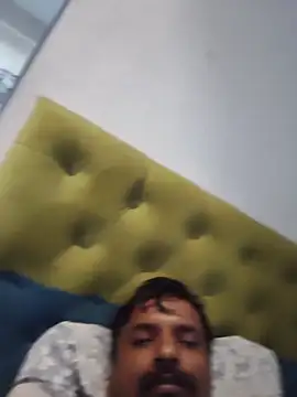 vardh033 online show from November 16, 3:12 am