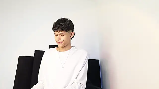 alexmark  online show from October 31, 1:45 pm