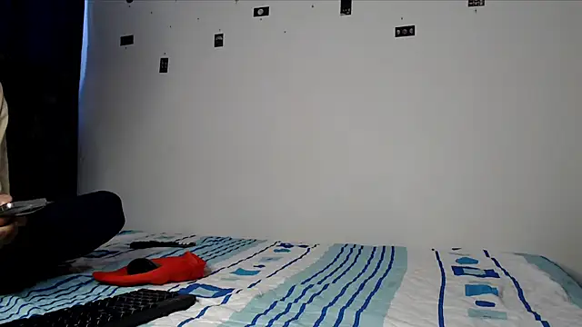 Snapshot of alexmark_ chatting on May 25, 4:35 pm alexmark online show from May 25, 4:35 pm